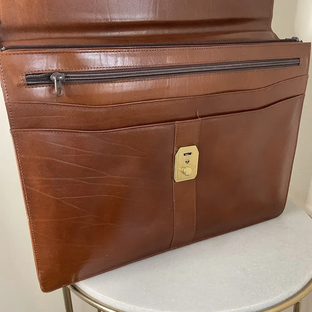 VTG Cognac Brown Leather Briefcase Attaché Case Trifold Wall Street Finance Bro